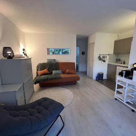 T2 Avec Jardinet, Parking Prive, A 150m De La - Sud, 4 Pers. - Fr-1-701-68 *