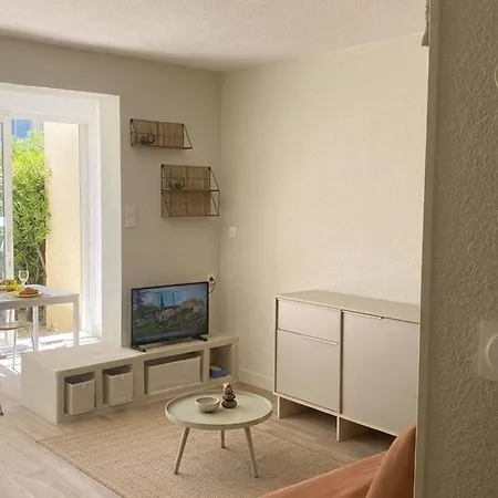 T2 Avec Jardinet, Parking Prive, A 150m De La - Sud, 4 Pers. - Fr-1-701-68 Valras-Plage